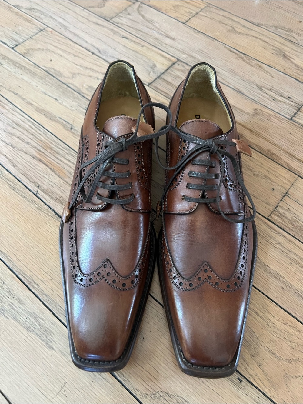 Men's Brown Leather Wingtip Dress Shoes